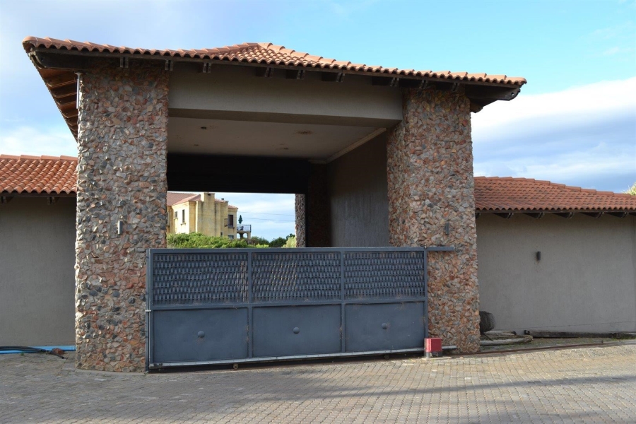 15 Bedroom Property for Sale in Kabeljauws Eastern Cape